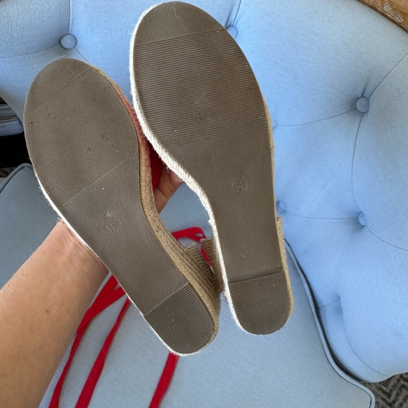 Red wedges lace up - like new size 6 - Picture 9 of 12